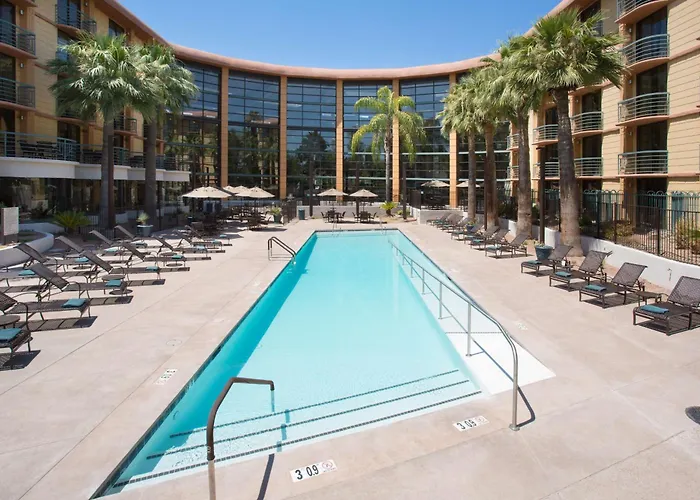 Embassy By Hilton Biltmore Hotel 3*