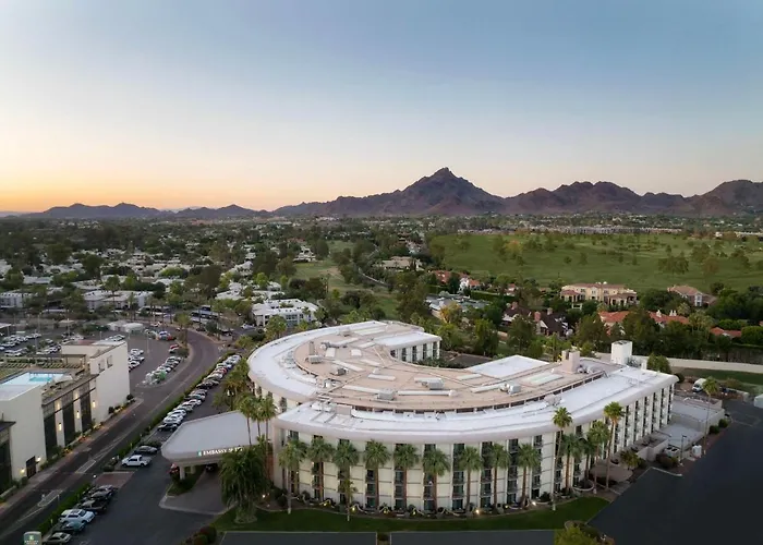 Hotel Embassy By Hilton Biltmore 3*