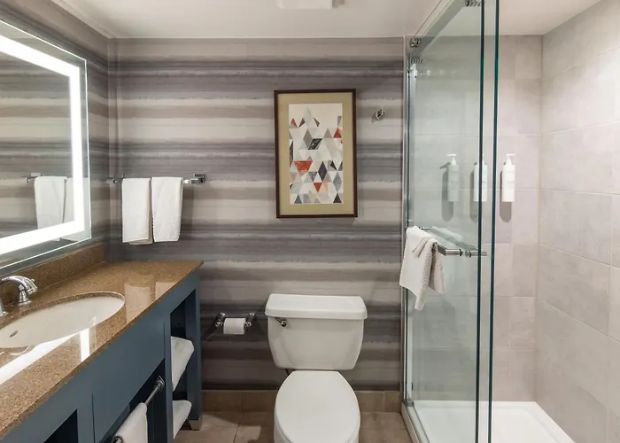 Embassy By Hilton Biltmore 3*