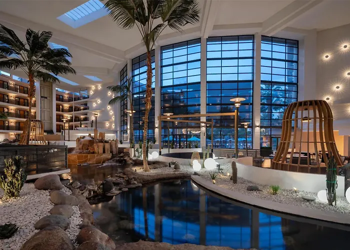 Embassy By Hilton Biltmore Phoenix