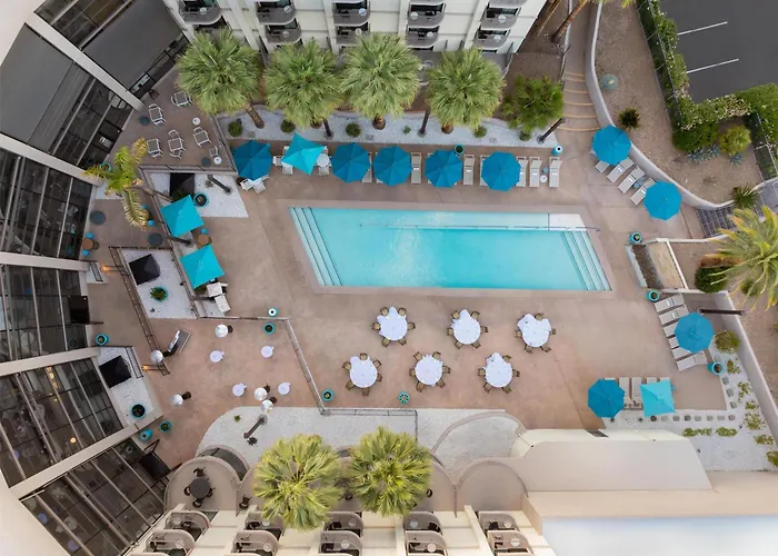 Hotel Embassy By Hilton Biltmore
