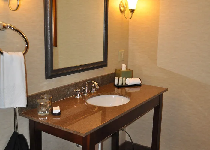 Embassy By Hilton Biltmore 3*