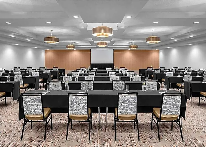 Embassy By Hilton Biltmore 3*
