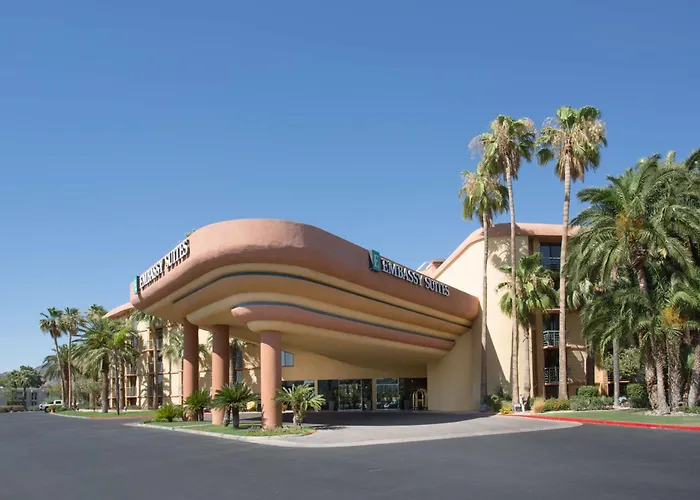 Embassy By Hilton Biltmore Phoenix
